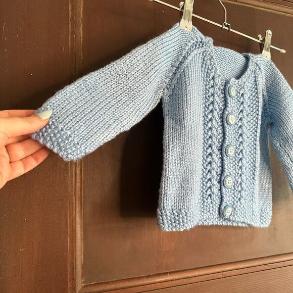 Vintage Hand Knit Baby Blue Baby Cardigan Sweater | Size 12 months approx - Picture 4 of 5
